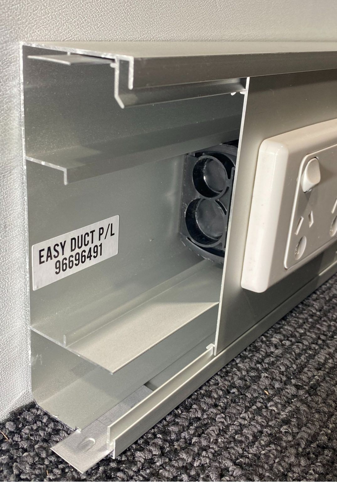 Aluminium Ducted Skirting EASY 150 x 50 Easy Ducted Skirting